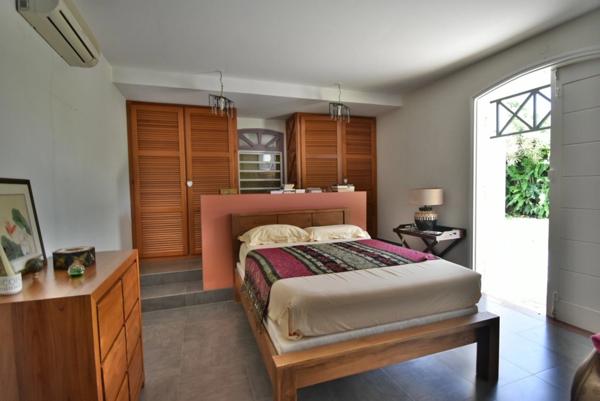 Maison à vendre 5 pièces BAIE MAHAULT (971)
