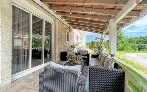 Maison à vendre    5 pièces •  Mées