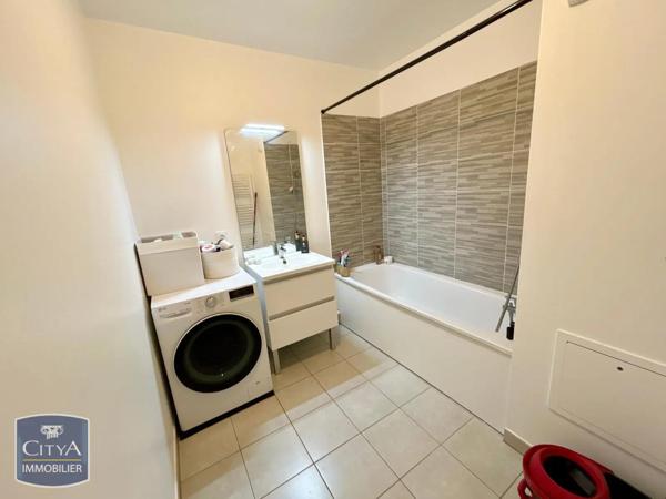 Appartement à louer 3 pièces 65.04m²