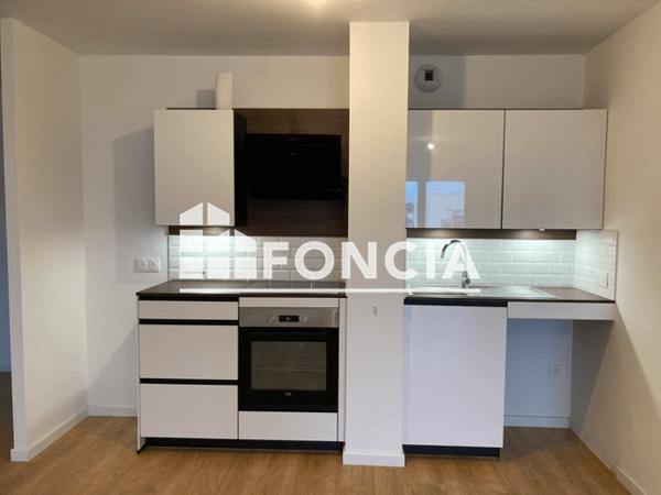 Location Appartement 3 pièces 67.89 m² - RESIDENCE CARRE VERDE - 116 AVENUE VICTOR CHATENAY Angers 49000