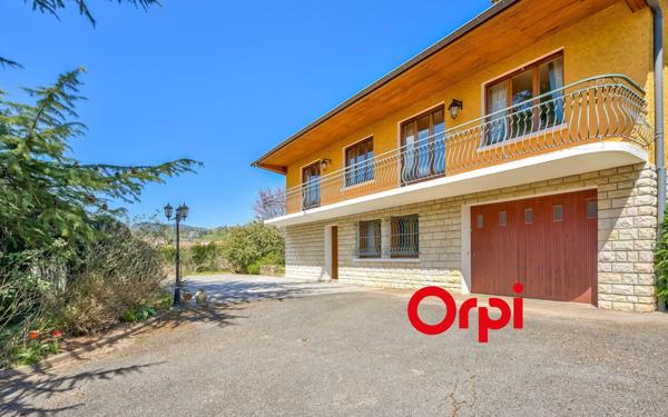 Maison à vendre    5 pièces •  Vaugneray