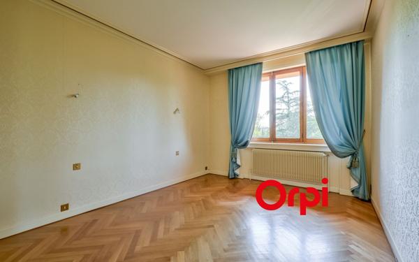 Maison à vendre    5 pièces •  Vaugneray