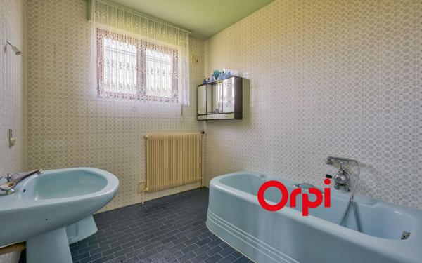 Maison à vendre    5 pièces •  Vaugneray