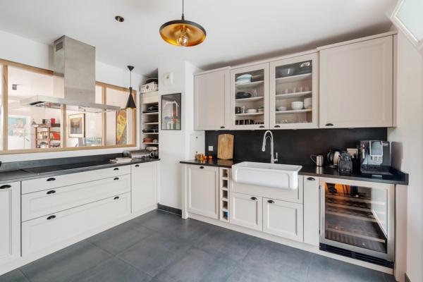Duplex Paris 18e - LEPIC / ABBESSES