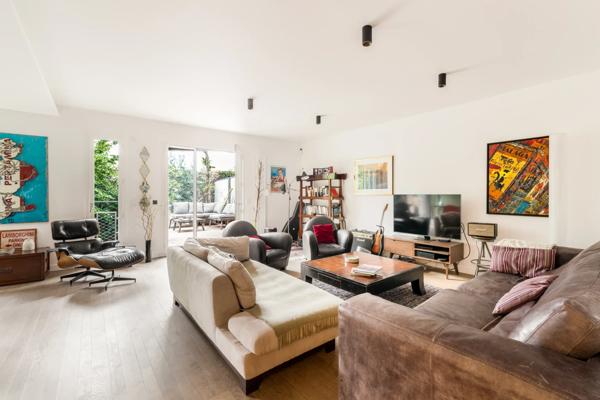 Duplex Paris 18e - LEPIC / ABBESSES