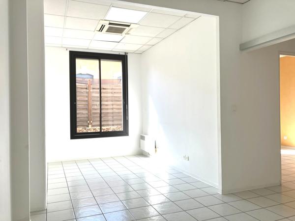 Bureau 4 pièces à louer Narbonne - 11100 / Réf: 2095