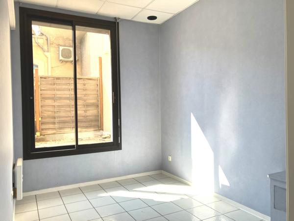 Bureau 4 pièces à louer Narbonne - 11100 / Réf: 2095