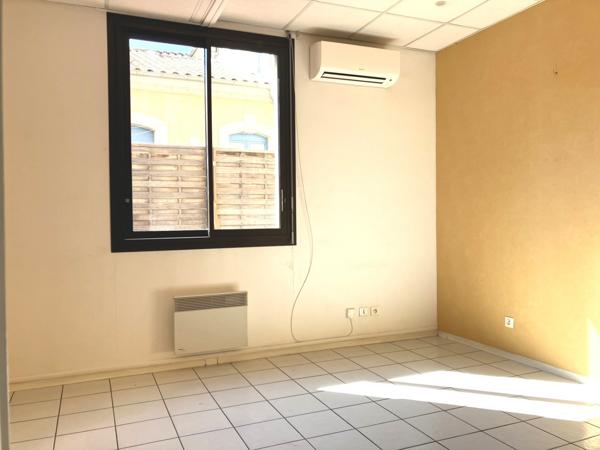 Bureau 4 pièces à louer Narbonne - 11100 / Réf: 2095