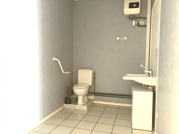 Bureau 4 pièces à louer Narbonne - 11100 / Réf: 2095
