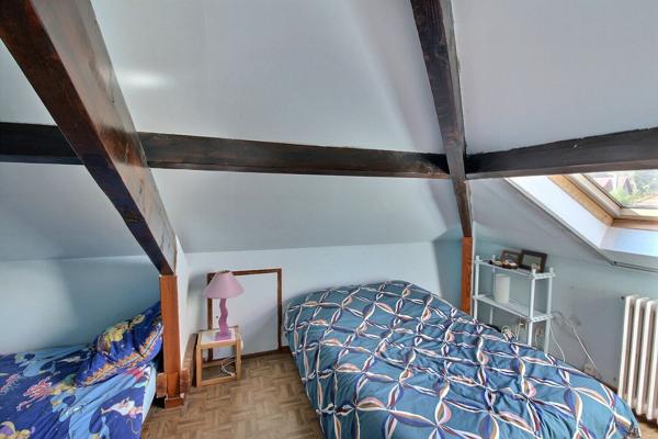 Maison familiale lumineuse 183 m² au sol sur terrain paysagé de 522 m²  avec espace jacuzzi