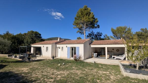 Villa plain-pied en pleine nature