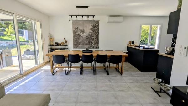 Villa plain-pied en pleine nature