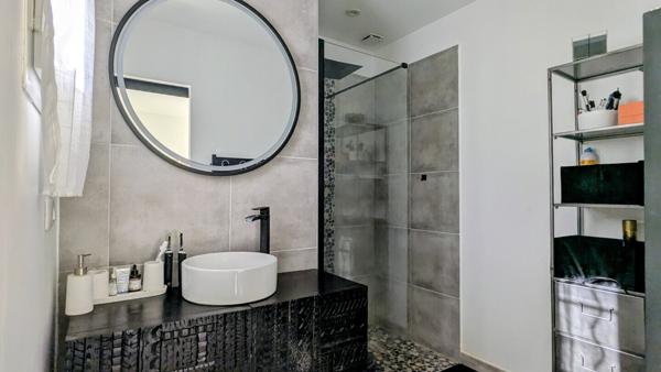 Villa plain-pied en pleine nature