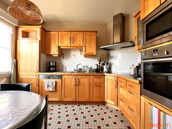 Maison familiale 4 chambres et jardin à Guipry-Messac