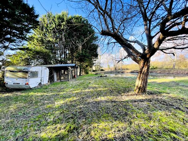 Terrain de loisir avec étang - 7 650 m² de nature [REF. 6857]