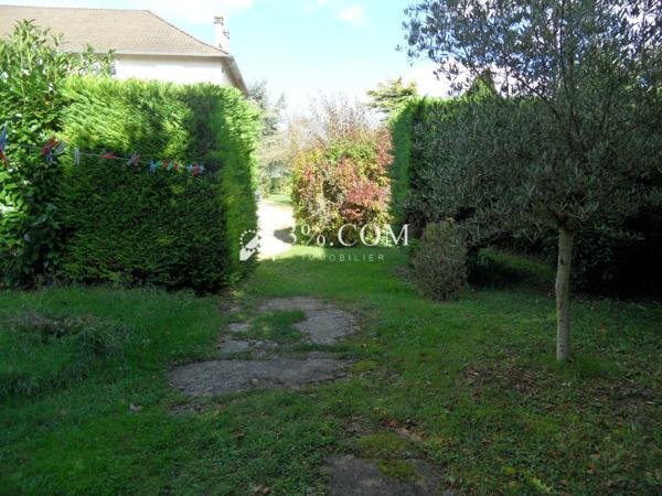 Propriete 8 pièce(s) 4 chambre(s) 237 m²