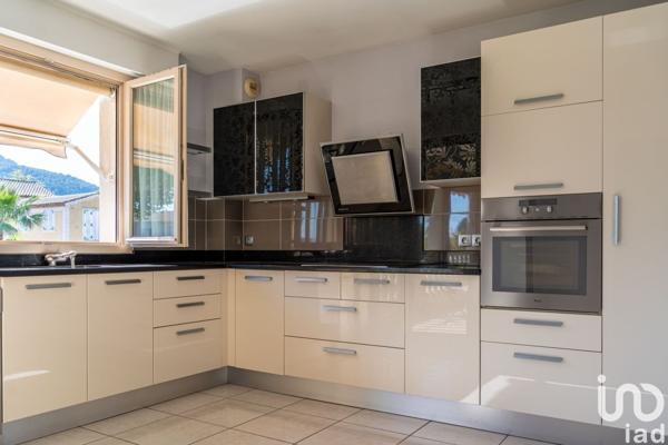 Appartement 2 pièces de 80 m² à La Valette-du-Var (83160)