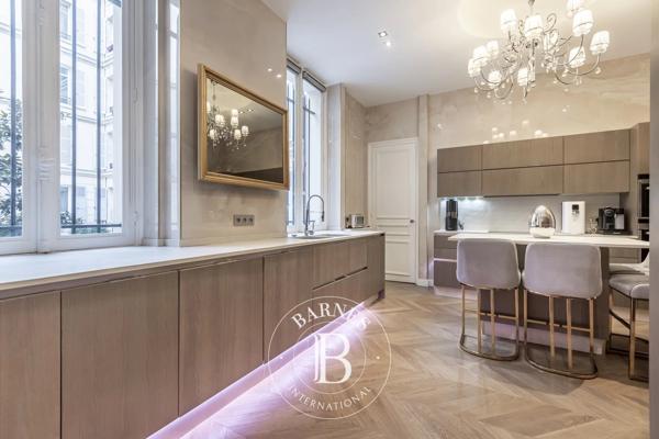 Paris 16ème, Appartement 4 Chambres -  235 m² à vendre