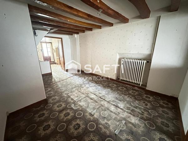 Maison familiale à rénover dans la belle ville de CHINON