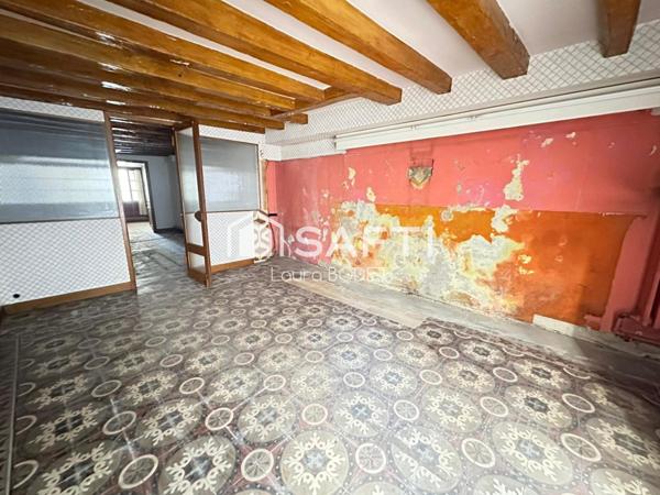 Maison familiale à rénover dans la belle ville de CHINON