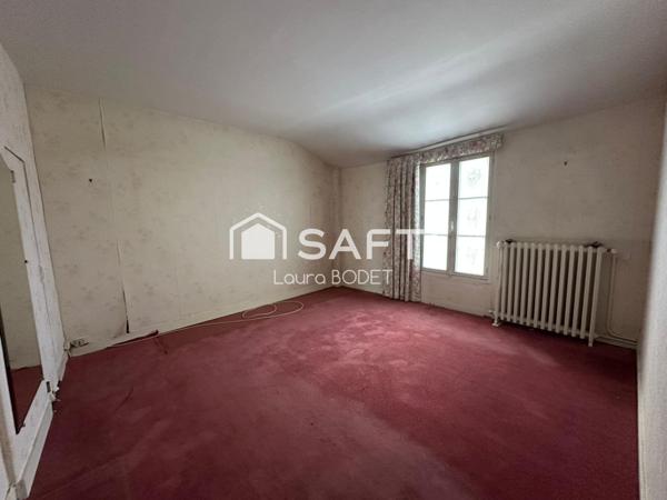 Maison familiale à rénover dans la belle ville de CHINON