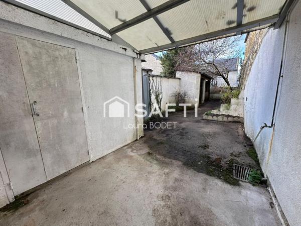 Maison familiale à rénover dans la belle ville de CHINON