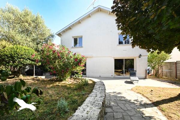 Maison à vendre 359 040 € Angoulême 7 p 230 m² DPE C