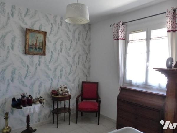 A VENDRE APPARTEMENT  T4 SUR SAINT LAURENT D'AIGOUZE