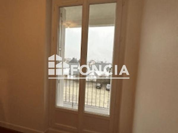 Location Appartement 4 pièces 69.7 m² - 55 RUE PEN AR STANG Quimper 29000