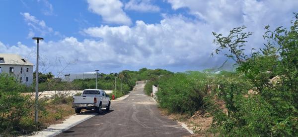 Terrain de 511 m² à Sainte-Anne, proche plages et commodités