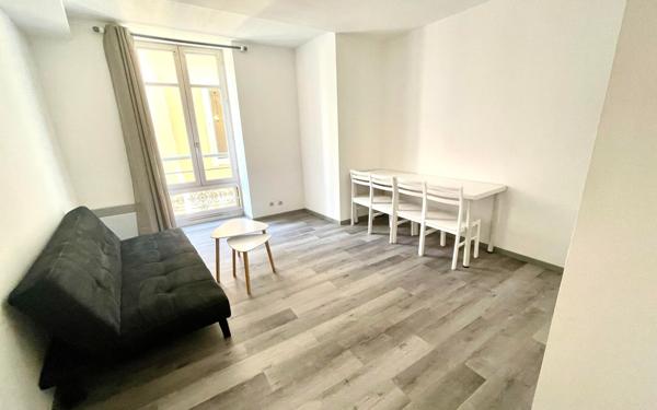 Appartement à louer    1 pièce • 20,46 m2 Nîmes