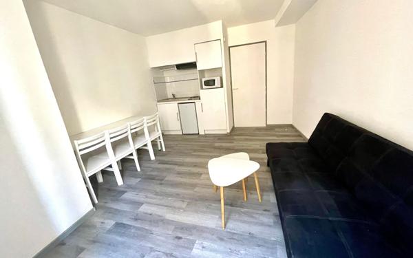 Appartement à louer    1 pièce • 20,46 m2 Nîmes