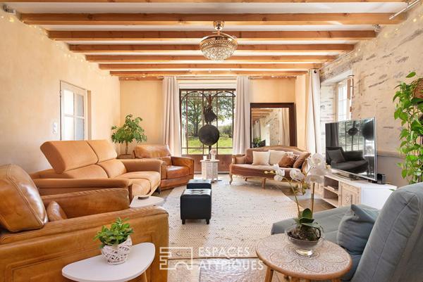 Propriété rénovée avec gîte, salle de réception et vue dégagée sur la campagne tarnaise
