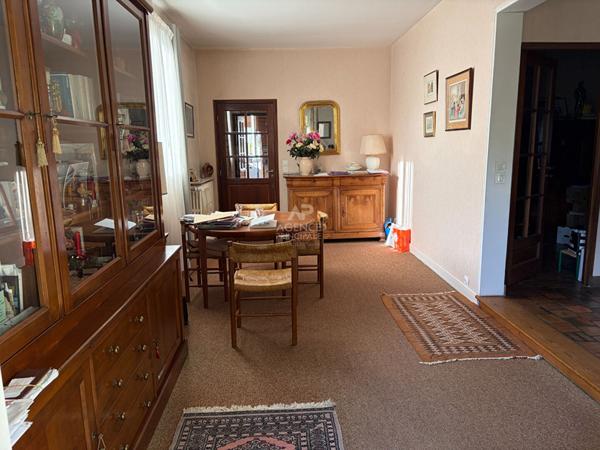 Maison Le Mesnil Le Roi 6 pièce(s) 129 m2 €790 000 ** - Référence 13498