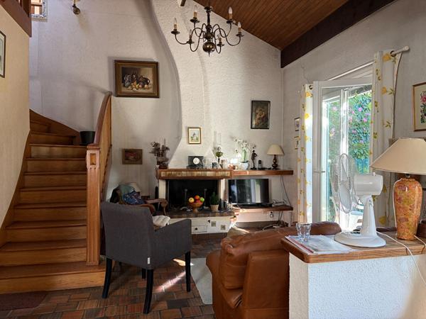 Maison Le Mesnil Le Roi 6 pièce(s) 129 m2 €790 000 ** - Référence 13498