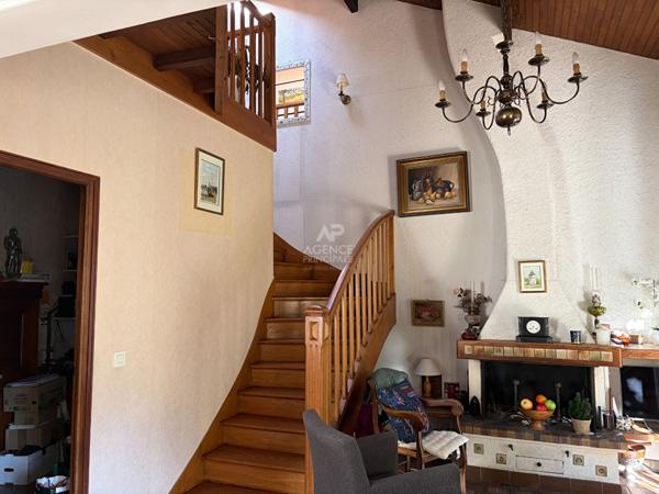 Maison Le Mesnil Le Roi 6 pièce(s) 129 m2 €790 000 ** - Référence 13498