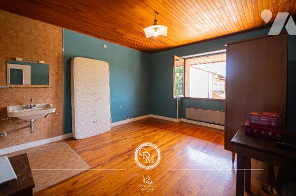 HÔTEL/RESTAURANT - CLARAFOND-ARCINE - environ 371 m²