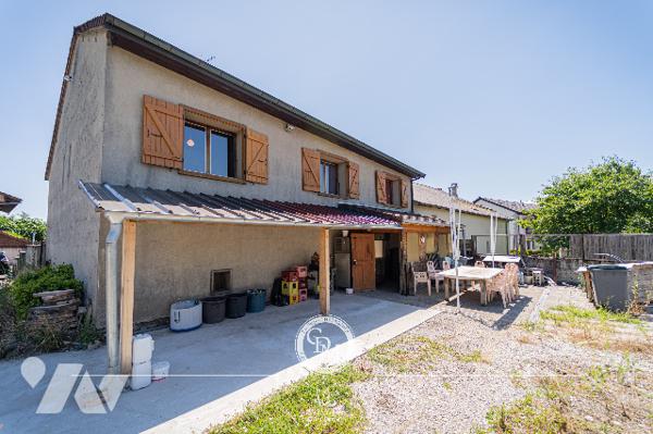 HÔTEL/RESTAURANT - CLARAFOND-ARCINE - environ 371 m²