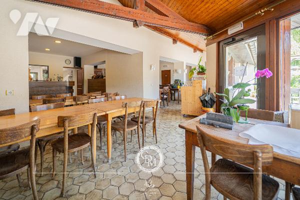 HÔTEL/RESTAURANT - CLARAFOND-ARCINE - environ 371 m²