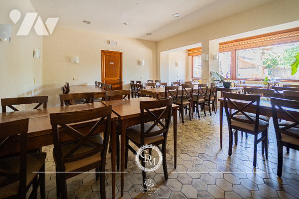 HÔTEL/RESTAURANT - CLARAFOND-ARCINE - environ 371 m²