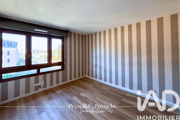 Location appartement 3 pièces 83 m² Tarbes