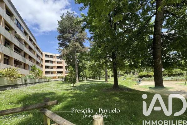 Location appartement 3 pièces 83 m² Tarbes