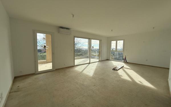 Appartement à vendre    4 pièces • 94 m2 Furiani