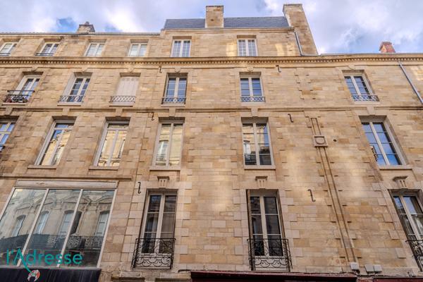 Bordeaux Saint Paul - T4 immeuble pierre au charme de l'ancien.