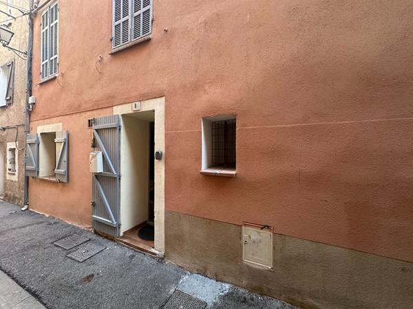 A VENDRE 83470 SAINT MAXIMIN LA SAINTE BAUME  APPARTEMENT T2 DE 30 M² RDC