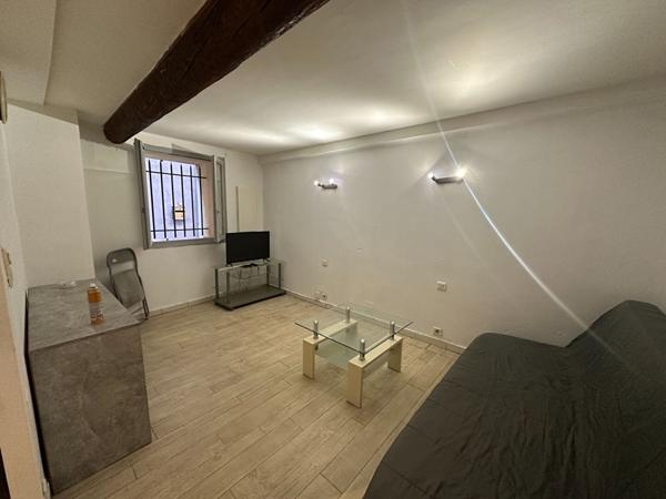 A VENDRE 83470 SAINT MAXIMIN LA SAINTE BAUME  APPARTEMENT T2 DE 30 M² RDC