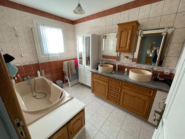 Maison Chatellerault 7 pièce(s) 120.45 m2