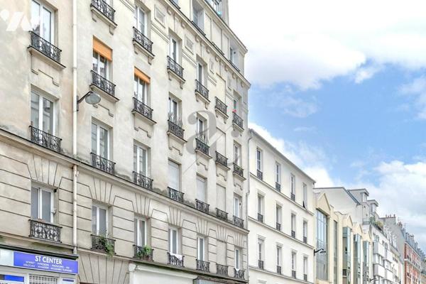 Belleville – Charmant 2 pièces, lumineux sur rue, cave incluse