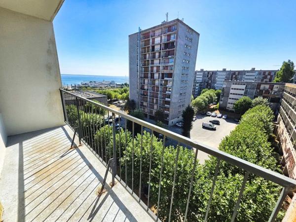 Vente                                                      Appartement
                        
                     2 pièces                      87 m2                     à Brest