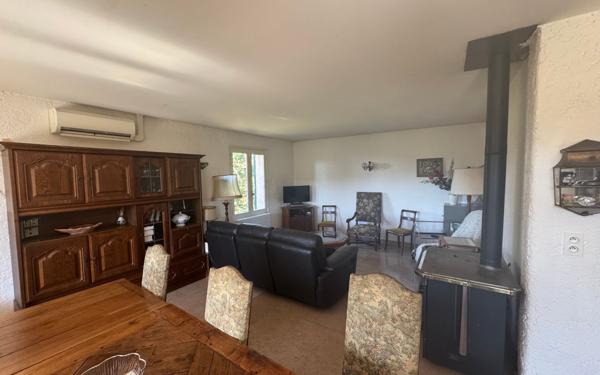 Maison à vendre    3 pièces • 100 m2 Montagnac-Montpezat